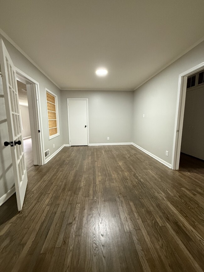 Building Photo - 405 Tyus St