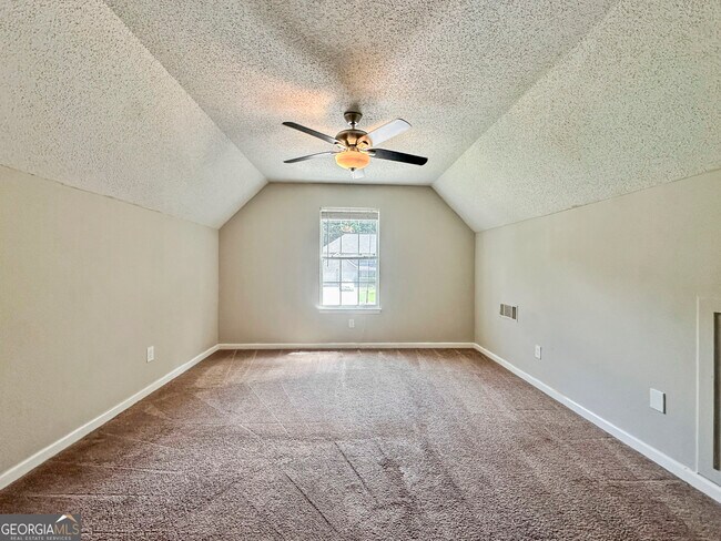 Building Photo - 1017 Maris Ln