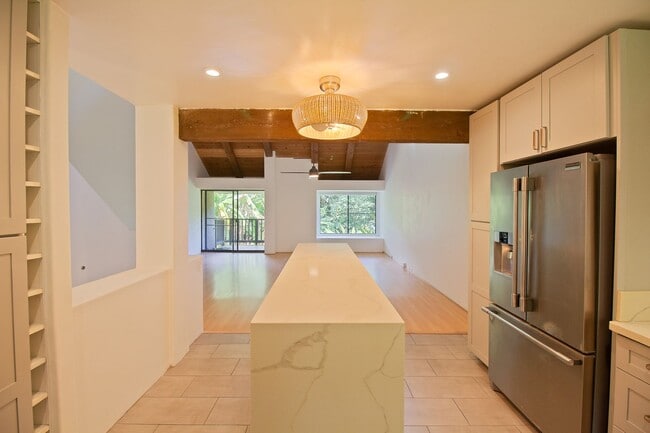 Building Photo - Eden at Haiku Woods – 3BD/2BA/2 Covered Parking with EV Charger