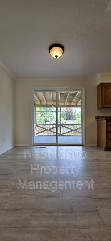 Building Photo - 2910 N McKinney St