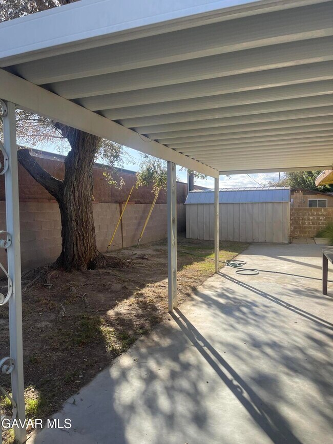 Building Photo - 2004 W Oldfield St