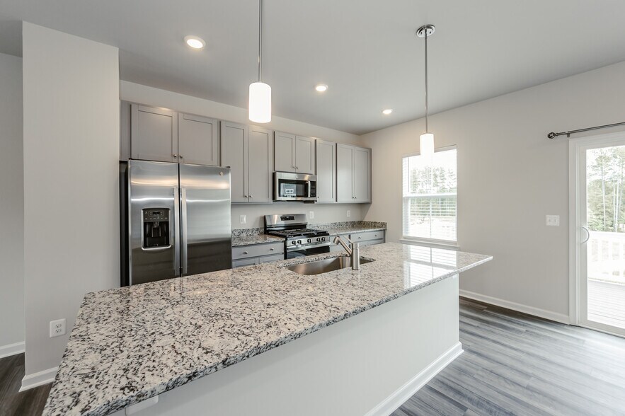 Building Photo - 8757 Whitman Dr