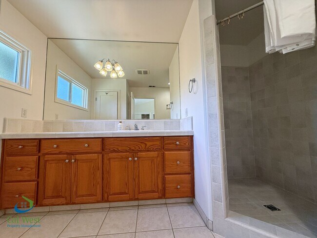 Building Photo - Coming Soon! $5995 - Spacious Remodeled 4 Bed 2.5 Bath Home on 1/2 Acre Lot in Cambrian Park/Grea...