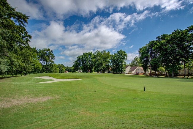 Building Photo - 2 Bed, 2 Bath Centrally Located Condo in G...