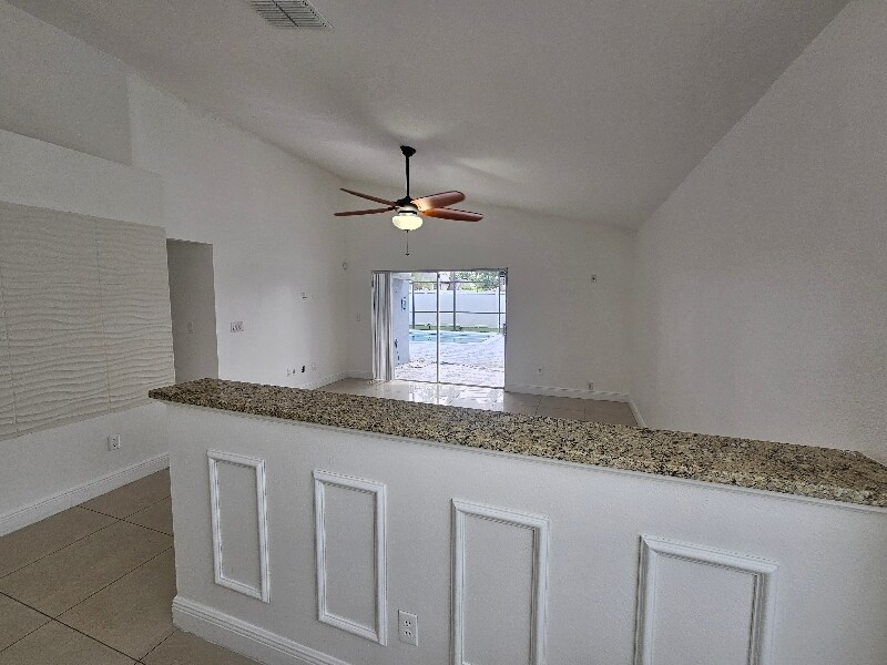 Building Photo - 12786 Maribou Cir