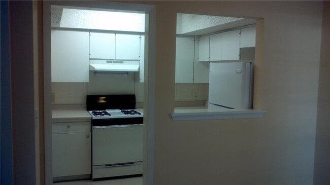Building Photo - 9410 Quail Meadow Dr