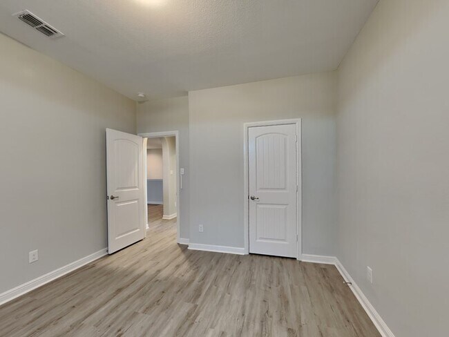 Building Photo - 9329 Belle River Trl