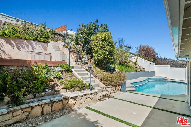 Building Photo - 18133 Wakecrest Dr