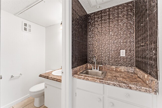 Building Photo - 781 Country Pl Dr