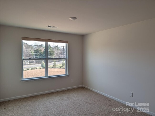 Building Photo - 10731 Claystone Dr