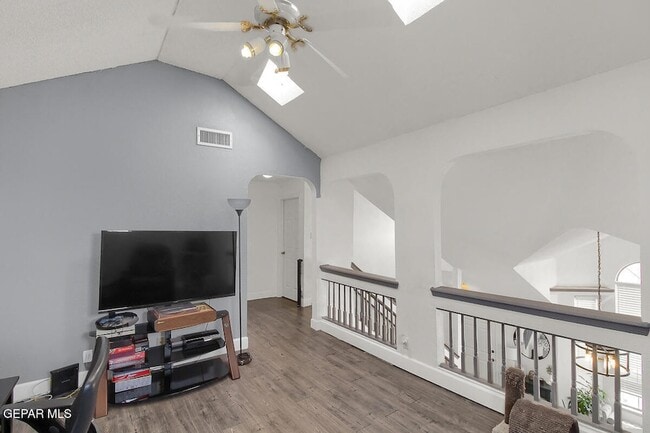 Building Photo - 7125 Golden Hawk Dr