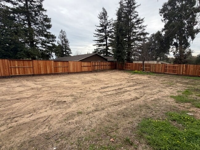 Building Photo - 8632-8636 Sunset Avenue