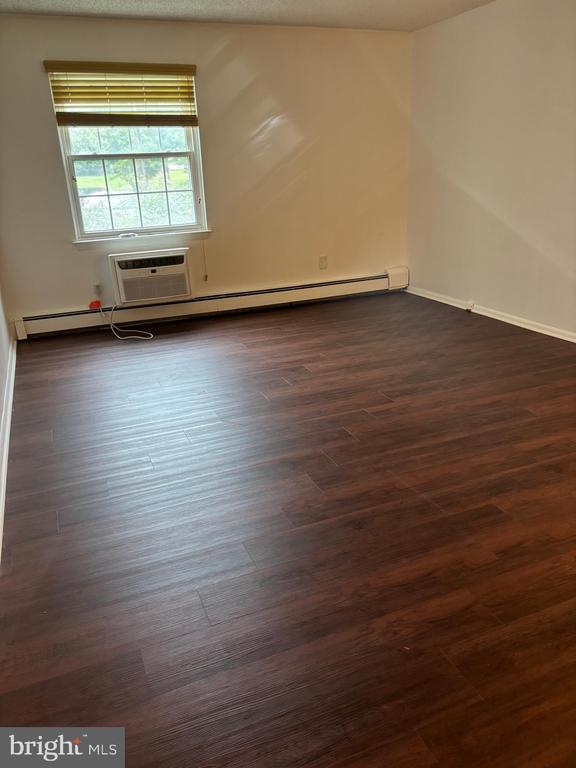 Building Photo - 250 Ridge Pike