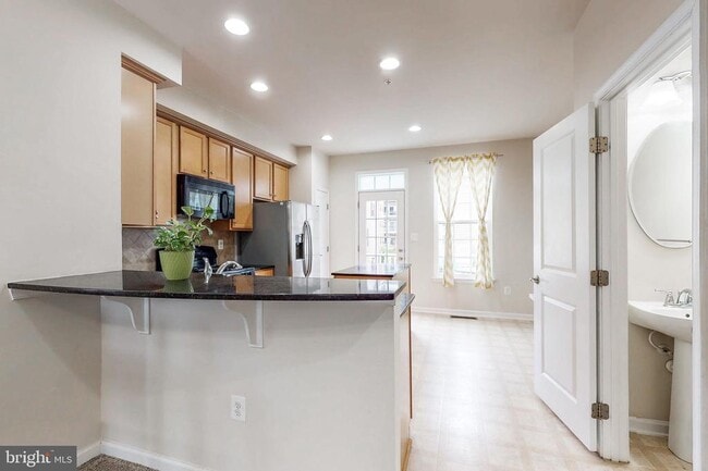 Building Photo - 7470 Singers Way