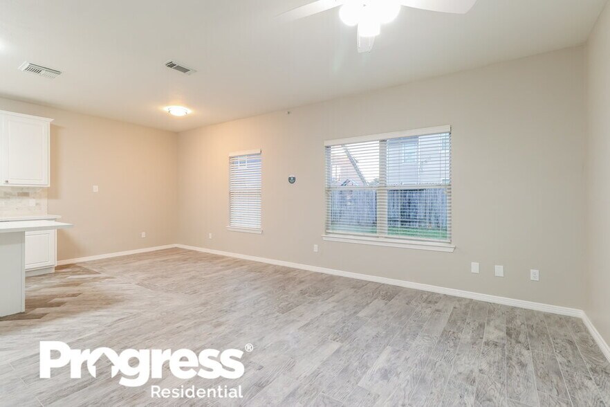 Building Photo - 21111 Molasses Meadow Ln