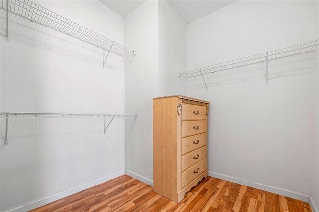 Building Photo - 2113 Worrall Hill Dr