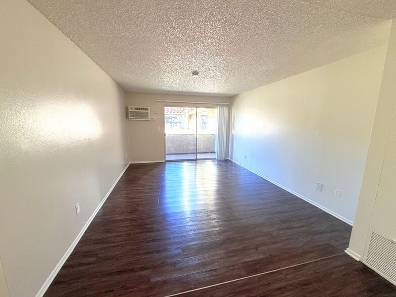 Interior Photo - Mariposa Apartments