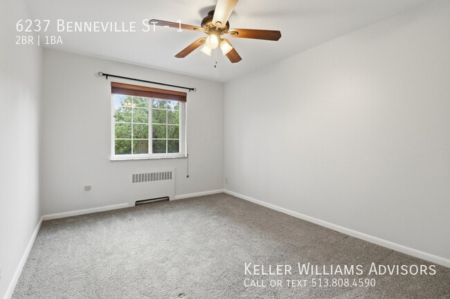 Building Photo - 6237 Benneville St