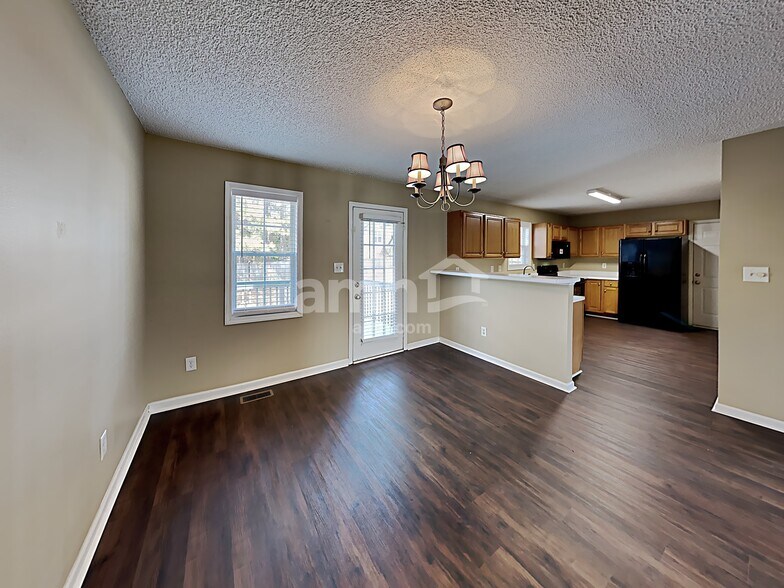 Building Photo - 1317 E Stonemason Dr