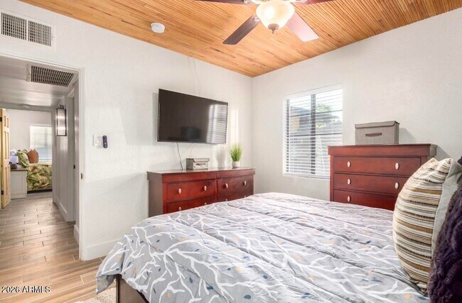 Building Photo - 1720 N Whittier Dr