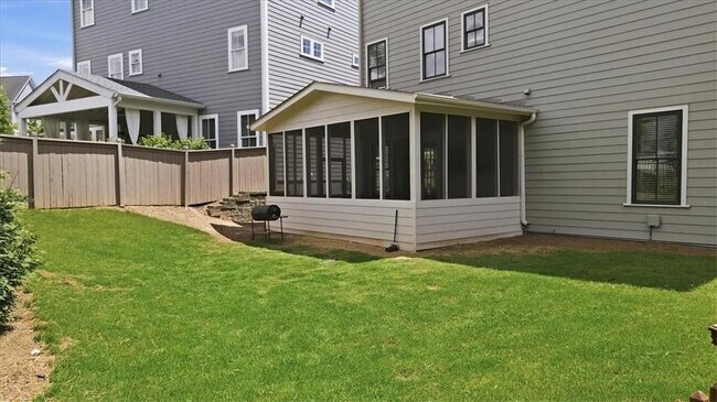 Building Photo - 262 Dawson Dr