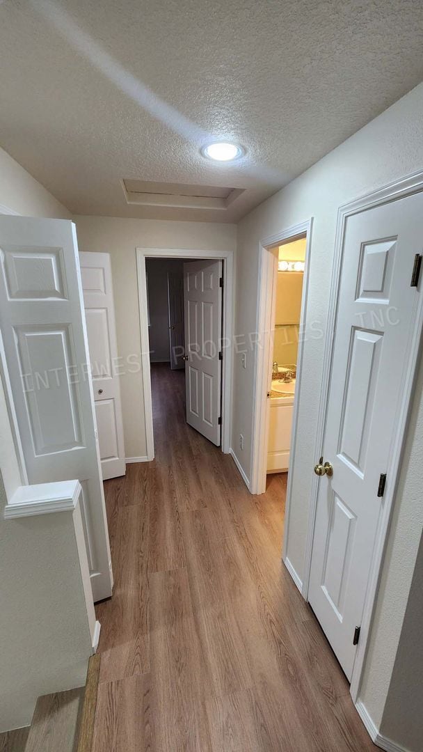 Building Photo - Remodeled 3 Bd Home W/ Washer & Dryer Hook-ups, Large Fenced Backyard, Gas Fireplace & 2 Car Garage!