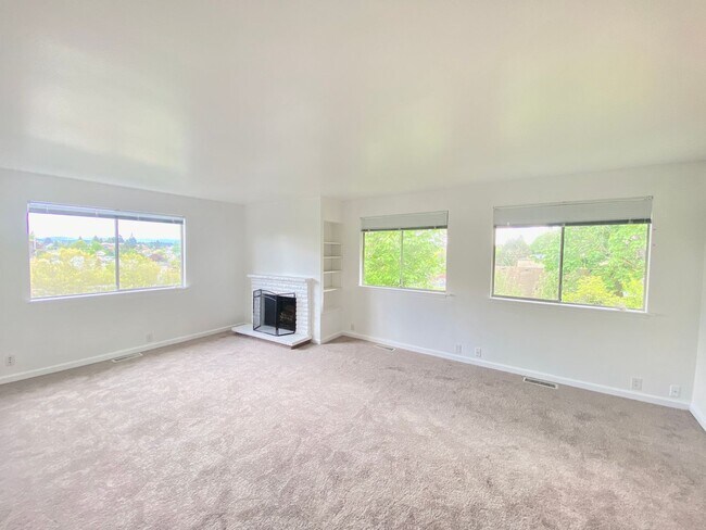 Building Photo - 4051 Letitia Ave S