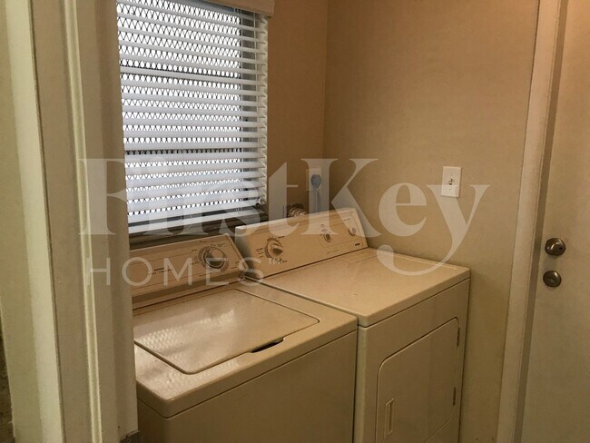 Building Photo - 21102 SW 97th Pl