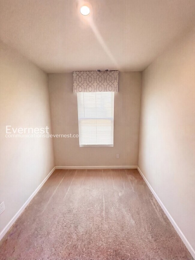 Building Photo - 1016 Concord Springs Dr