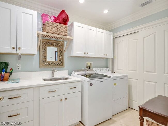 Building Photo - 8138 Saratoga Dr