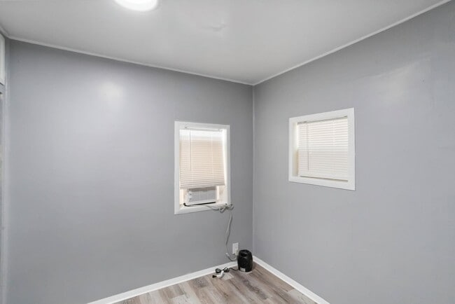 Building Photo - 3/2 NEWLY  ****MOVE IN READY**** Apply Tod...
