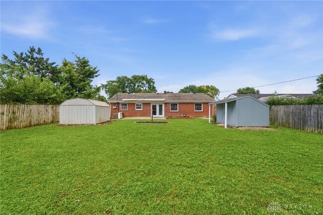 Building Photo - 27 Laurelgrove Dr