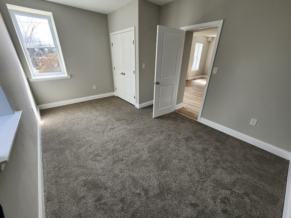 Building Photo - 5535 Ridge Ave
