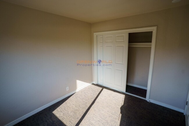 Building Photo - Newly Updated 2-Bedroom Apartment Unit in Prime Oakland Location – $2,400/mo