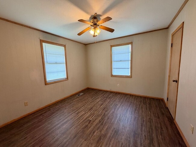 Building Photo - Charming 2-bedroom, 1-bath home in Russellville, AR