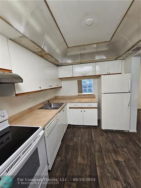 Building Photo - 7960 N Colony Cir