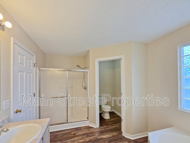 Building Photo - 1057 Freeboard Blvd