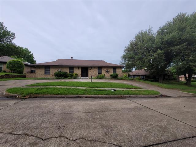 Building Photo - 110 La Fawn Cir