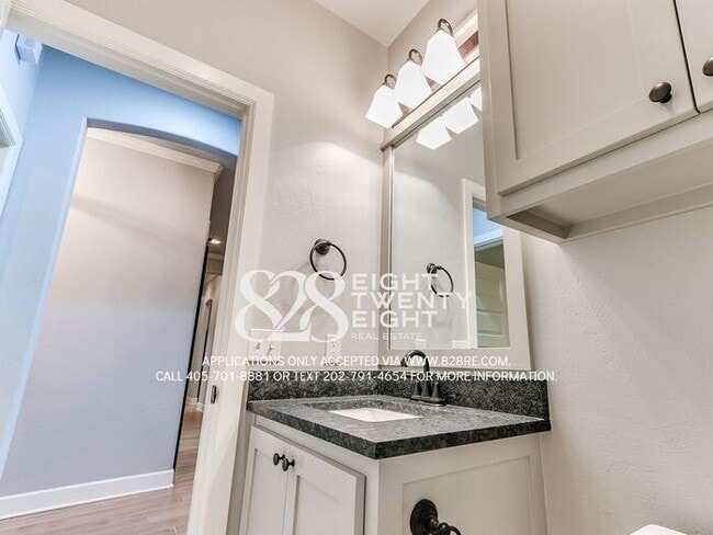 Building Photo - ABSOLUTELY STUNNING 4 BD/3 BATH HOME IN WI...