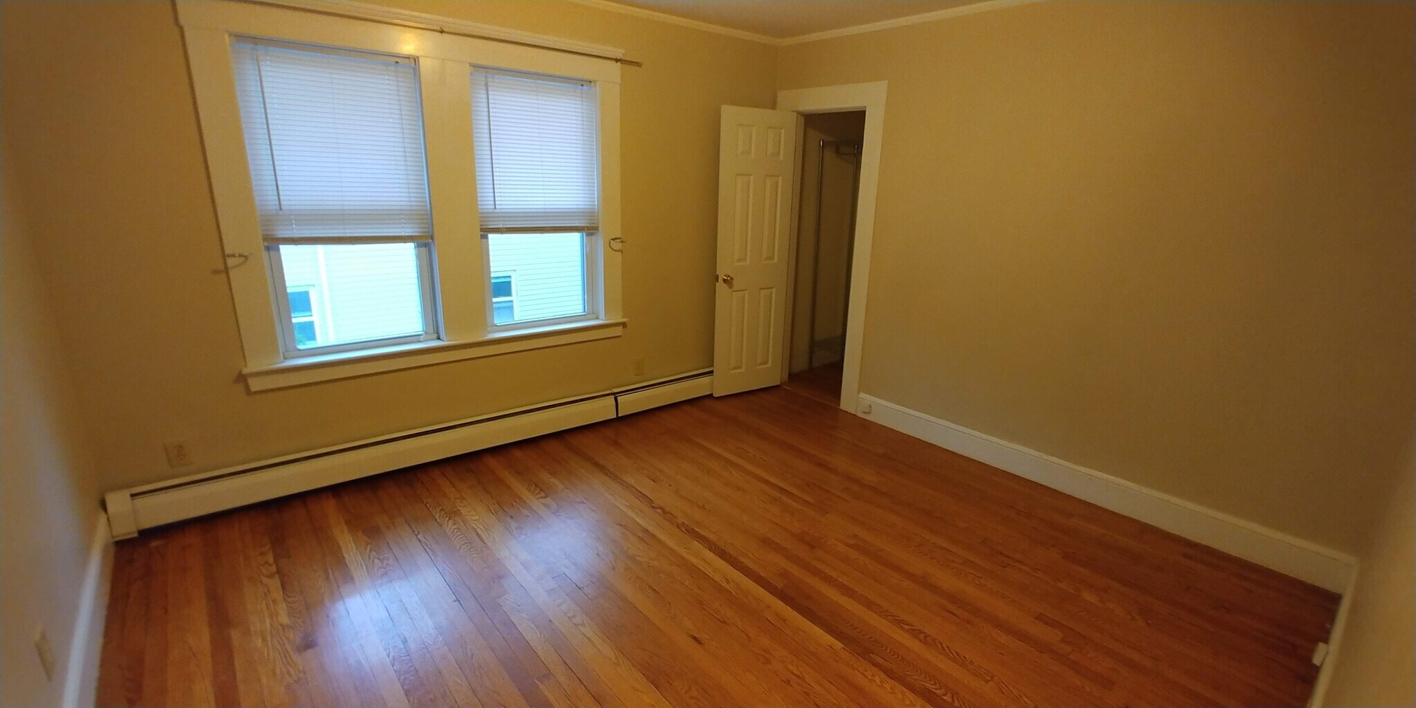 Building Photo - 416 Baker St