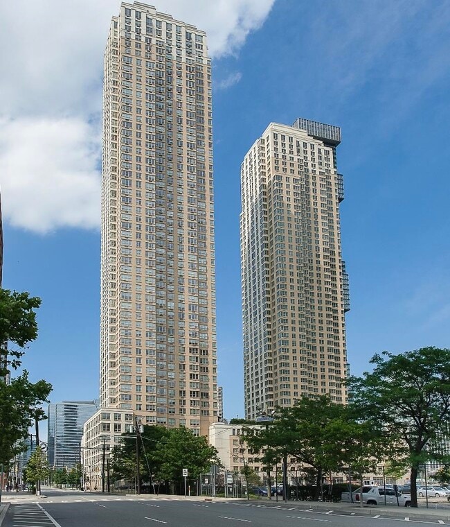 Building Photo - 88 Morgan St