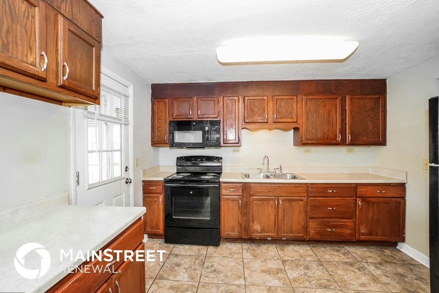 Building Photo - 4166 Clayridge Ln