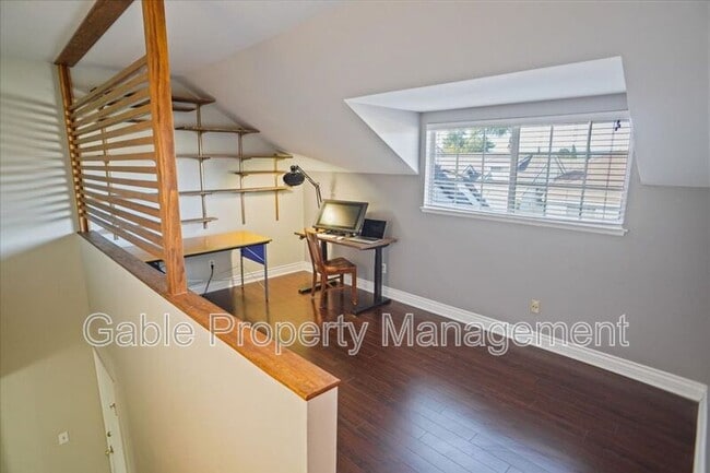 Building Photo - 24010 Telegraph Hill Ct