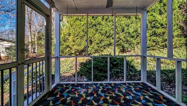 Building Photo - Serene Home-2 bed/2bath near I85 & Hwy 290