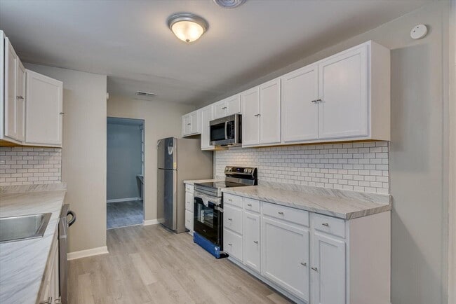 Building Photo - 3635 Spanish Trace Dr