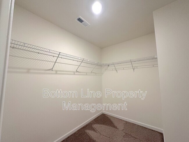 Building Photo - 2773 Yeager Dr NW