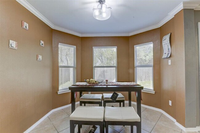 Building Photo - 16606 Hodgefield Ln