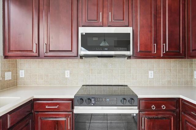 Building Photo - 2220 Sandshell St