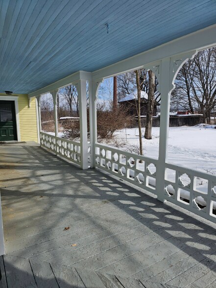 Building Photo - 262 N State St