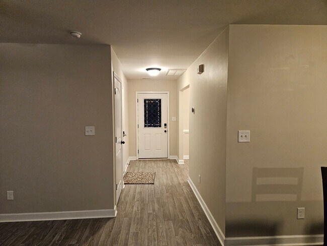 Building Photo - Charming 3-bedroom, 2-bathroom unfurnished home - No HOA - Sneads Ferry